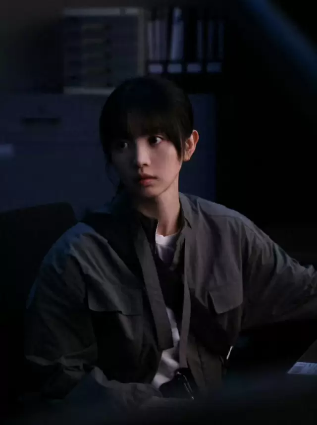 田曦薇主演《低智商犯罪》开播即登云合市占率榜首 | 情报图